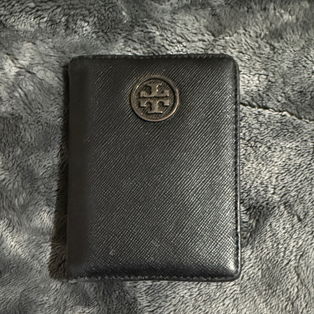 Tory Burch Black Leather Wallet